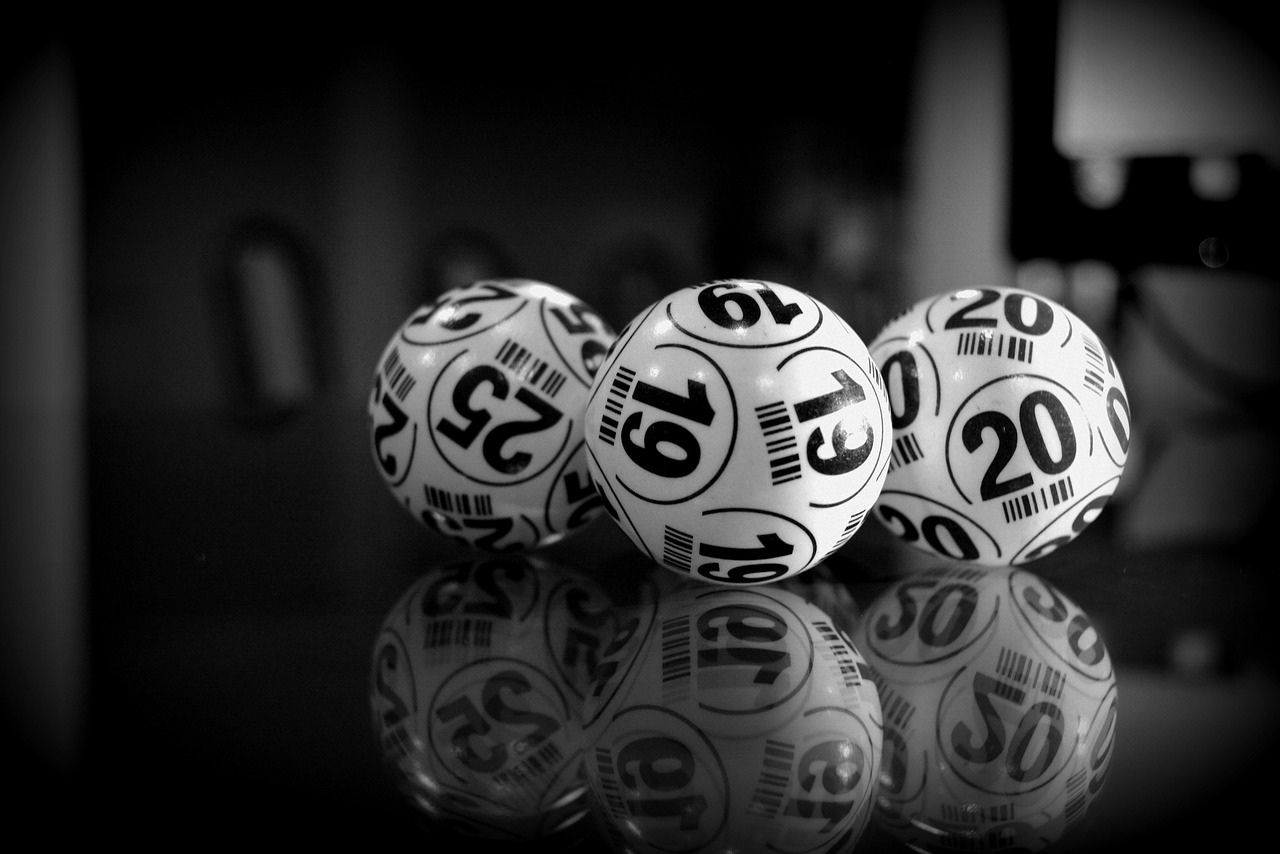 Vegashoki: 5 Easy Tricks to Win Playing Online Roulette